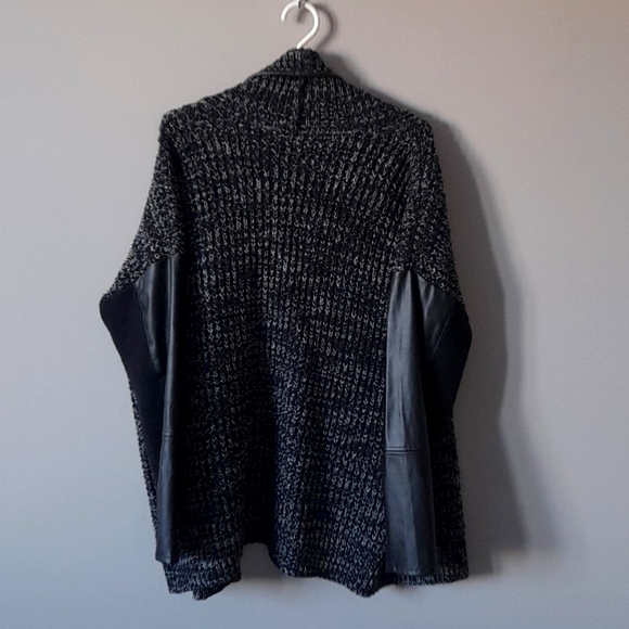 Womens Sweater Cardigan - Picture 5 of 5